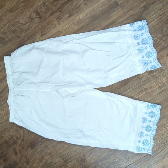 Country Store 100% Cotton Embroidered Pajama Set - Picture 10 of 13